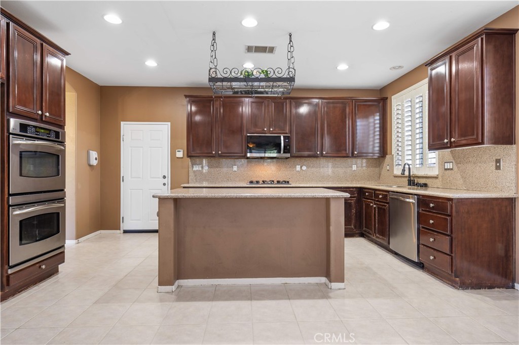 13482 Eagle Nest Court