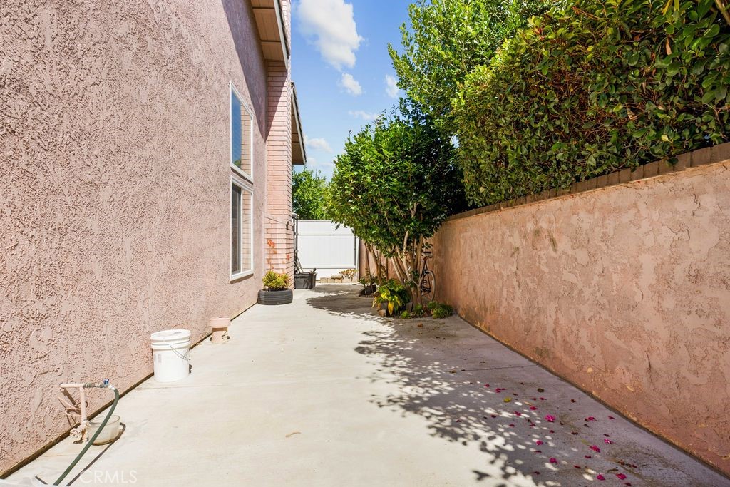 703 Calle Cumbre