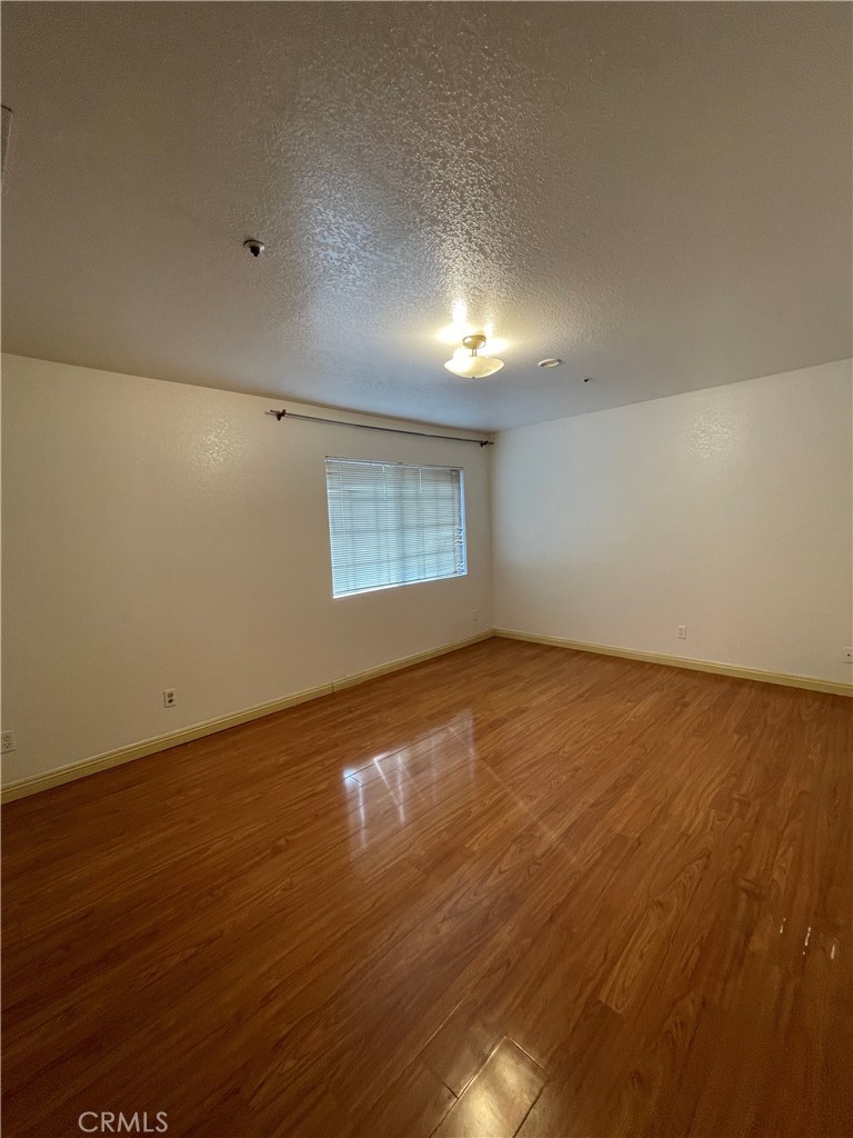 1510 S Curtis Avenue