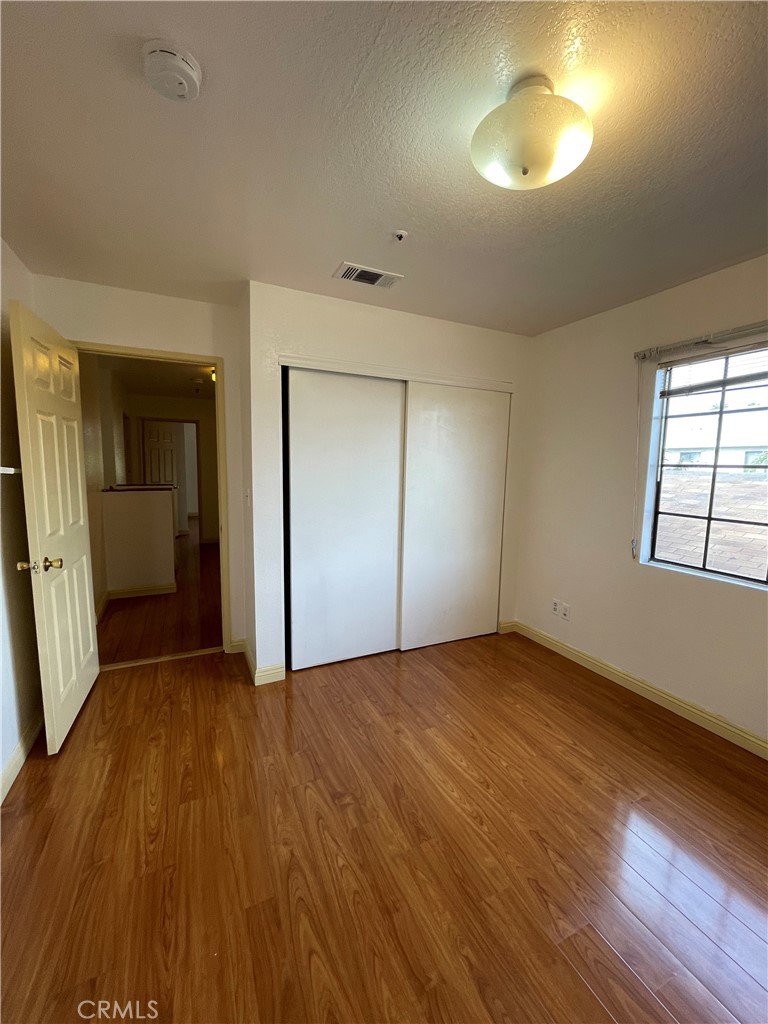 1510 S Curtis Avenue