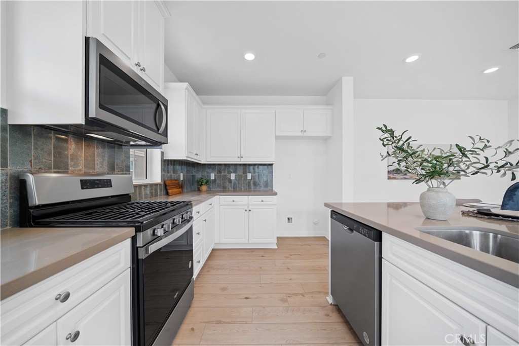 4214 s. Laguna Ave.