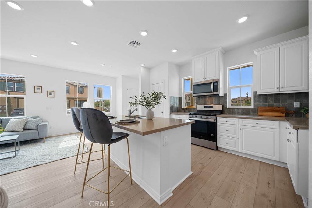 4214 s. Laguna Ave.