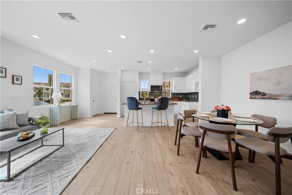 4214 s. Laguna Ave.