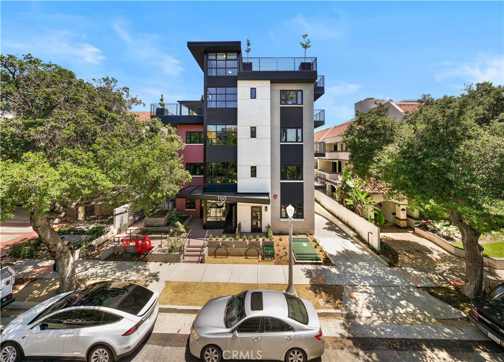 150 S Oak Knoll Avenue 103