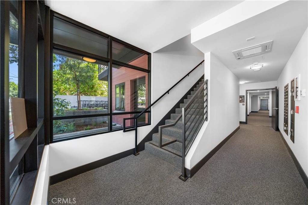 150 S Oak Knoll Avenue 104