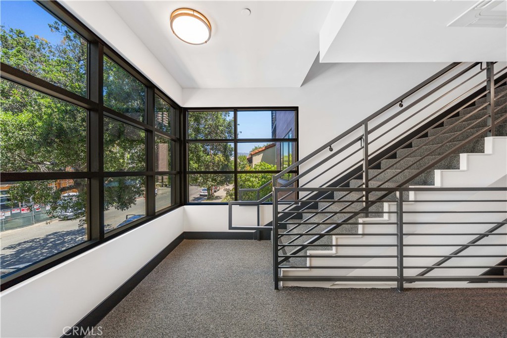 150 S Oak Knoll Avenue 104
