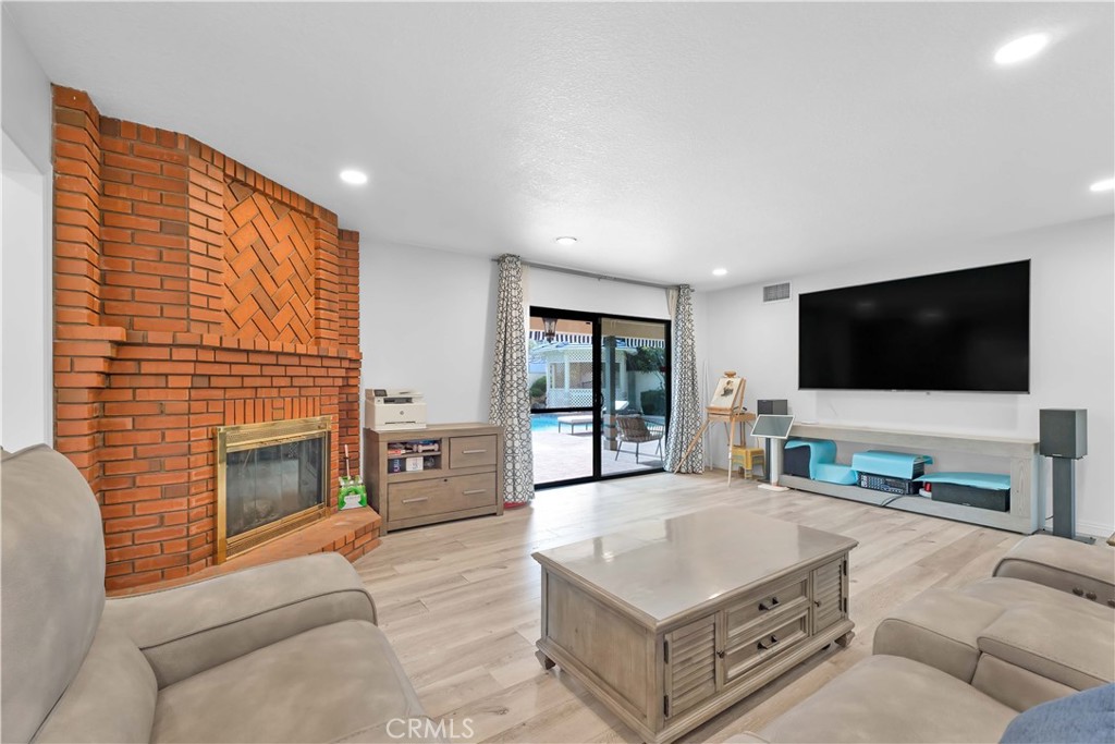 1931 El Sereno Ave