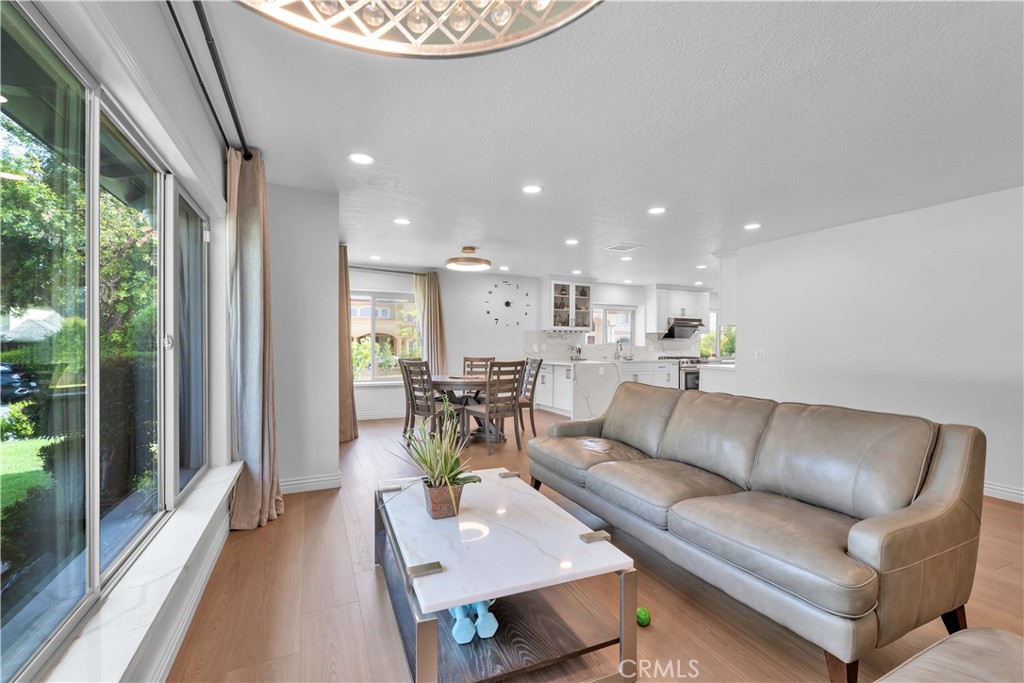 1931 El Sereno Ave