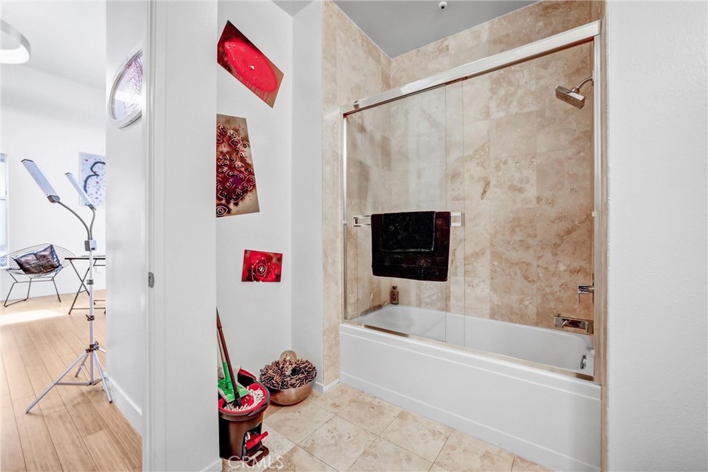 1401 Mission Street 105
