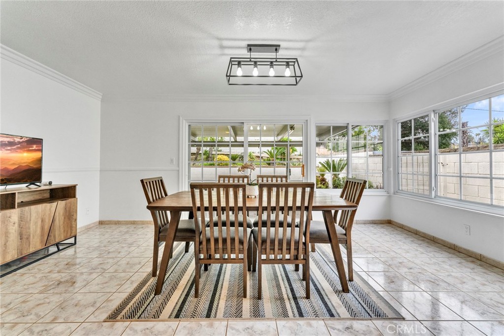 2071 Country Canyon Road