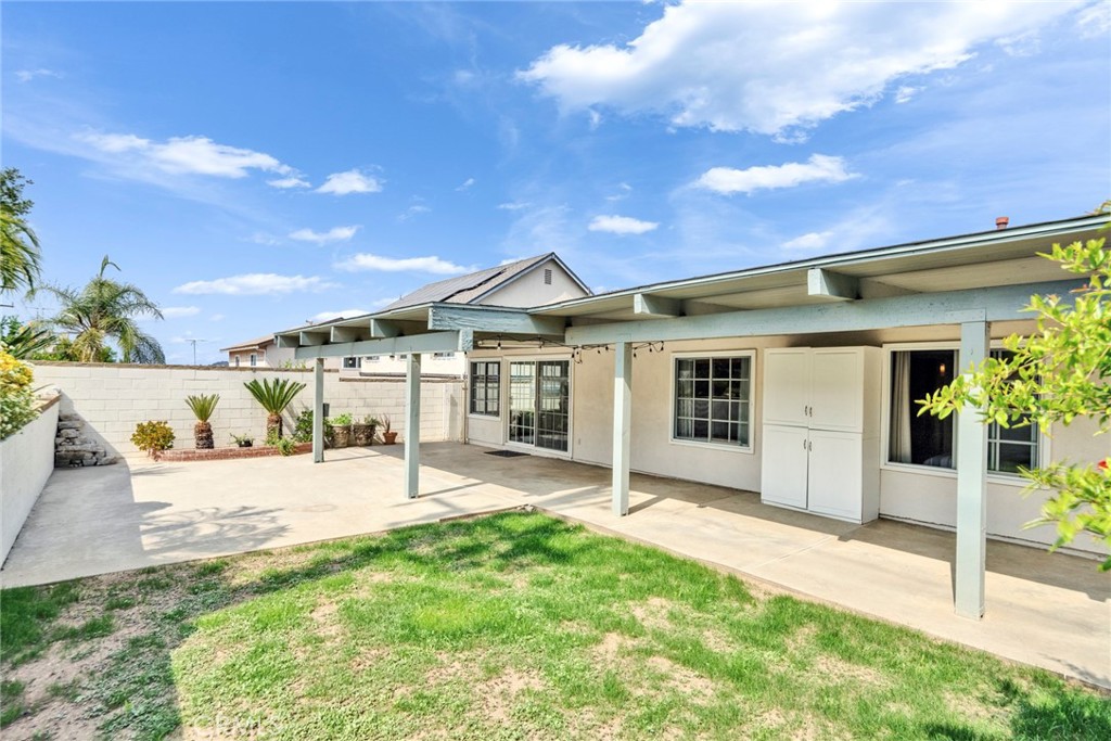 2071 Country Canyon Road