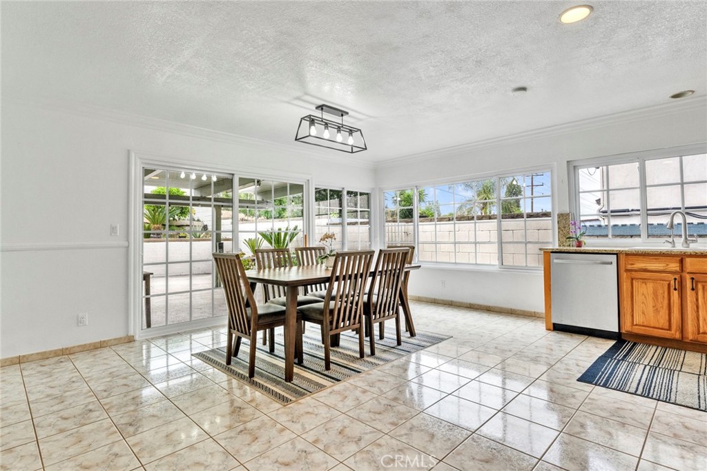 2071 Country Canyon Road