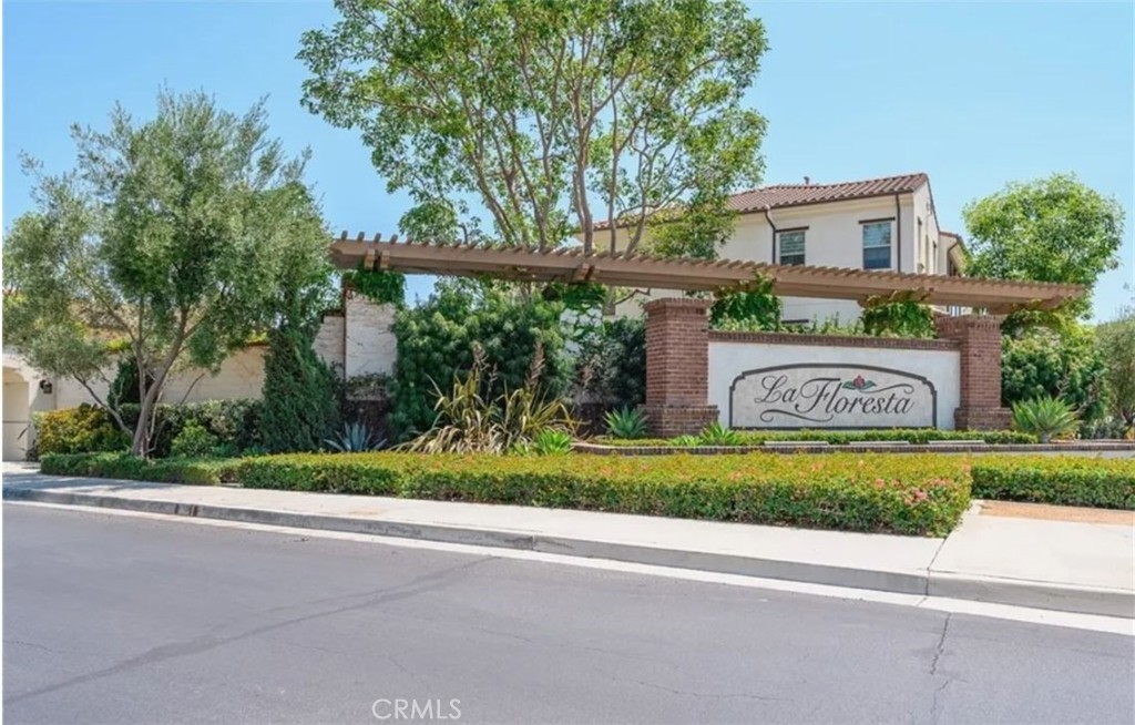 3433 Villa Drive
