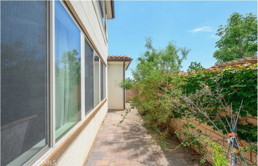 3433 Villa Drive