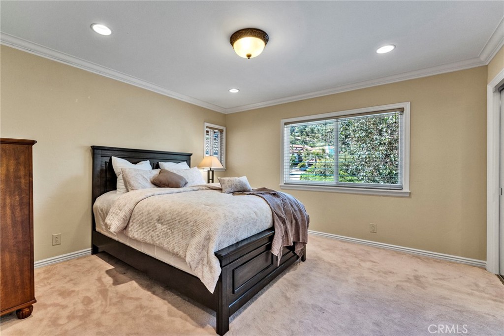 762 Harwood Court