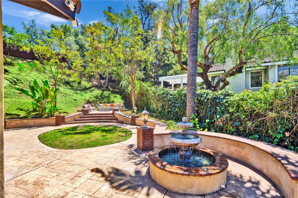 762 Harwood Court