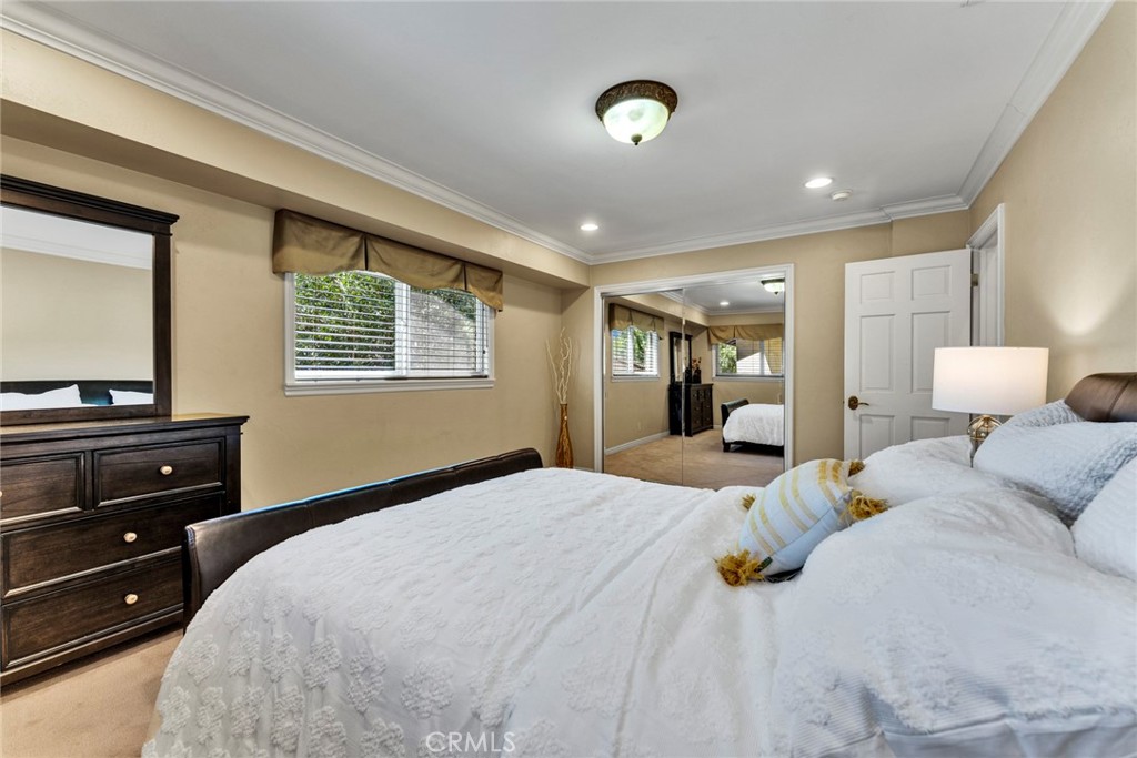 762 Harwood Court