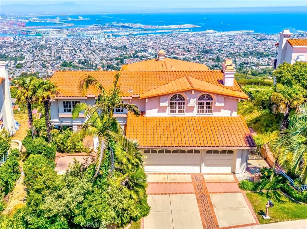 10 Avenida De Azalea