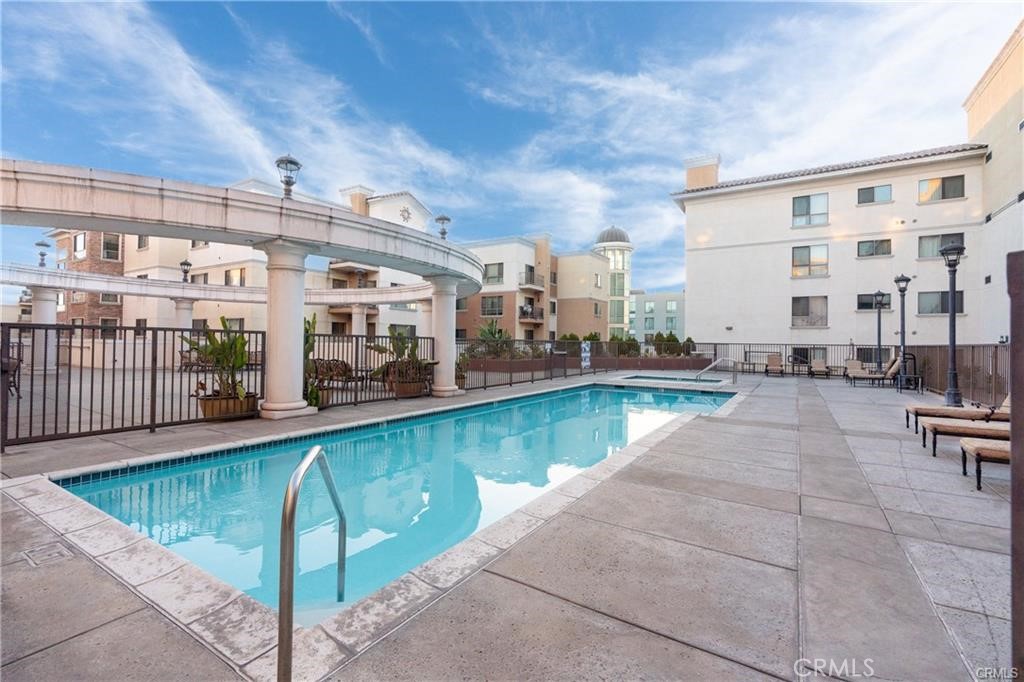 600 N Atlantic Boulevard 316