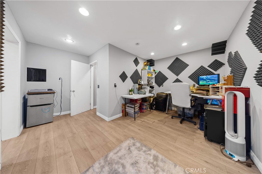5223 Rosemead Boulevard F