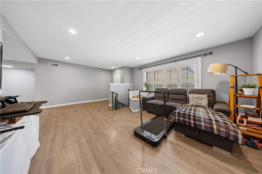 5223 Rosemead Boulevard F