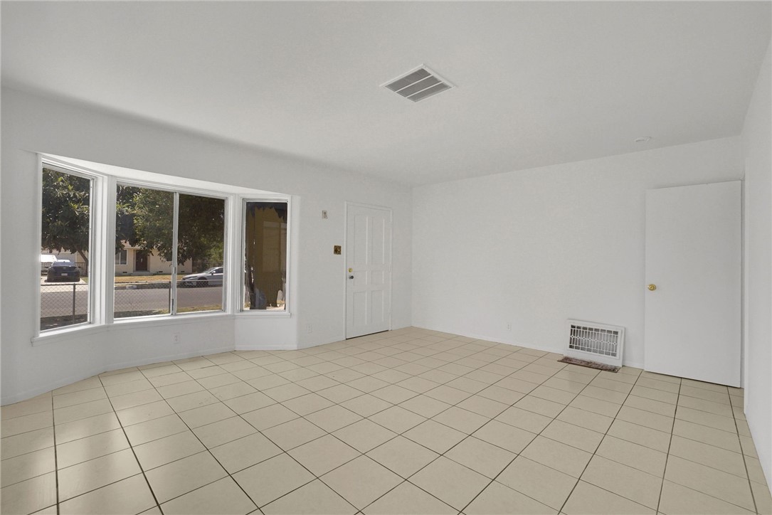 233 Russell Avenue