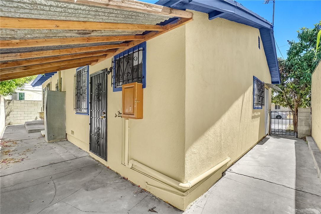 233 Russell Avenue
