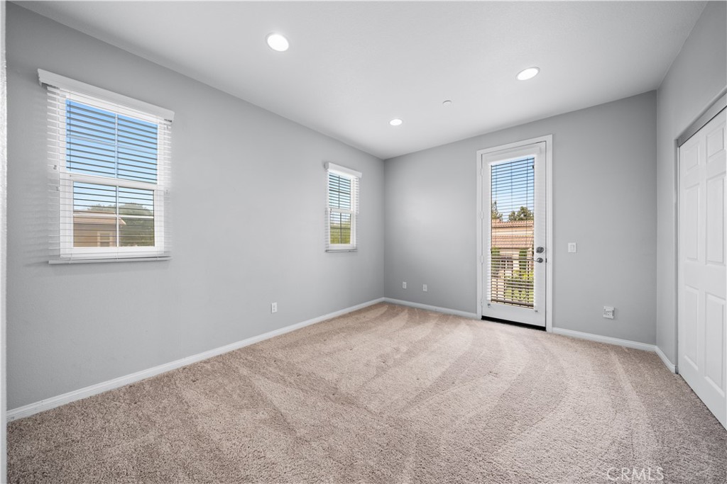 46239 Lone Pine Drive