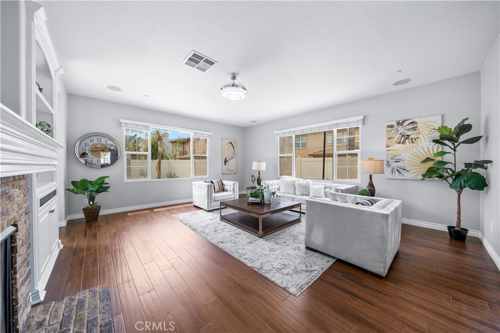 46239 Lone Pine Drive