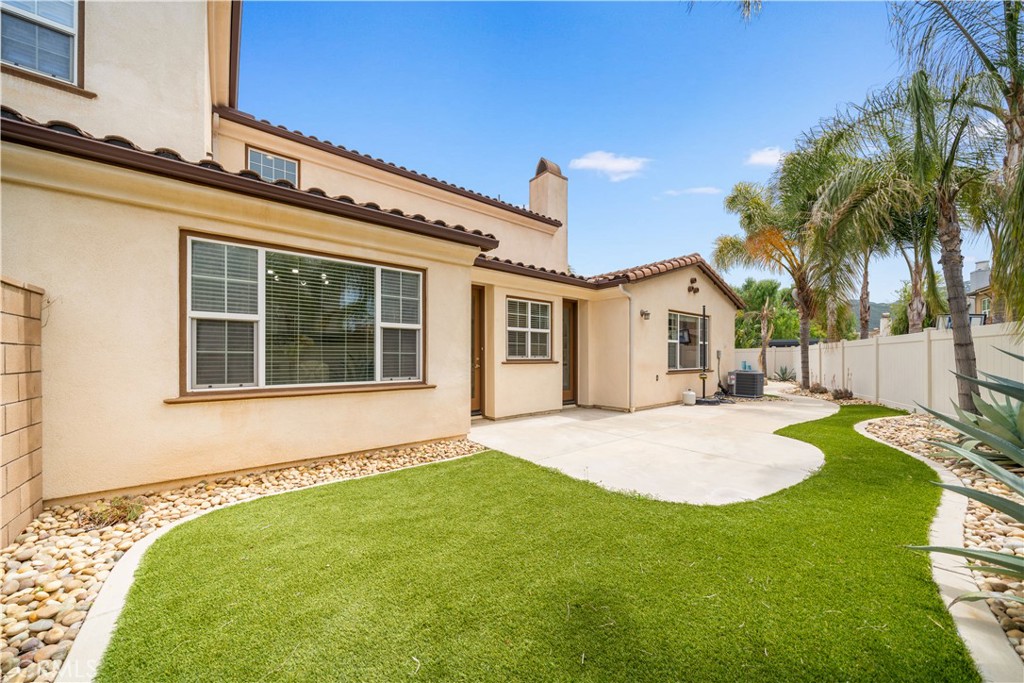 46239 Lone Pine Drive