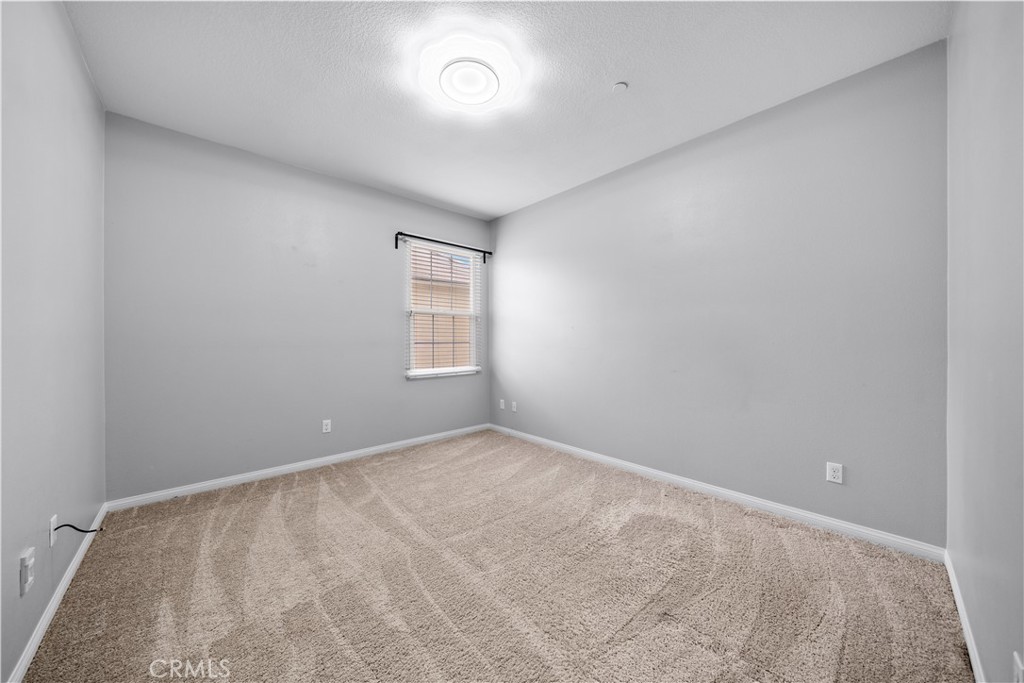 46239 Lone Pine Drive