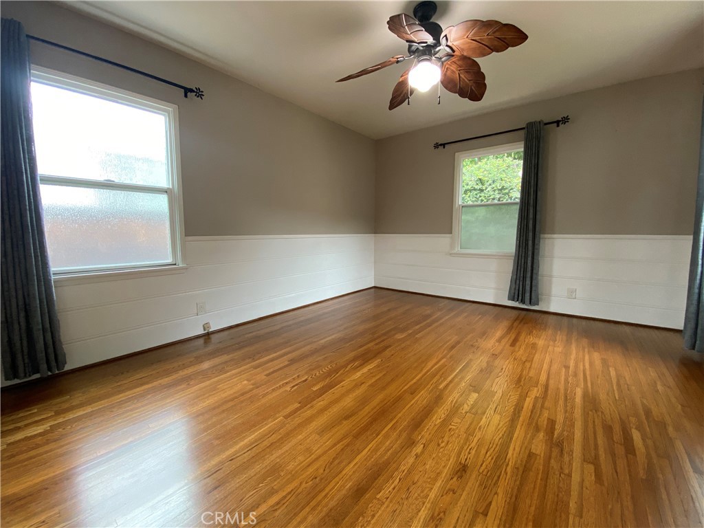 6367 N Muscatel Avenue