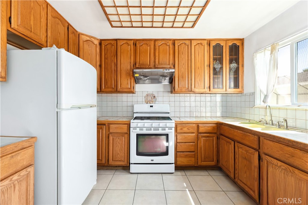 224 S Vernon Avenue