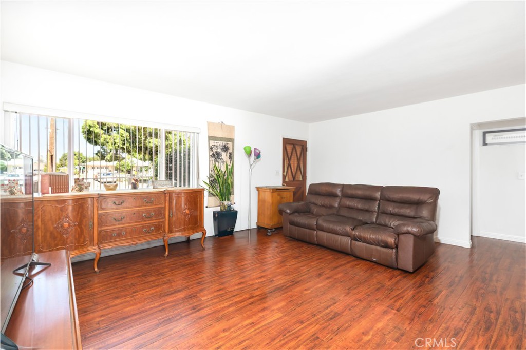 224 S Vernon Avenue