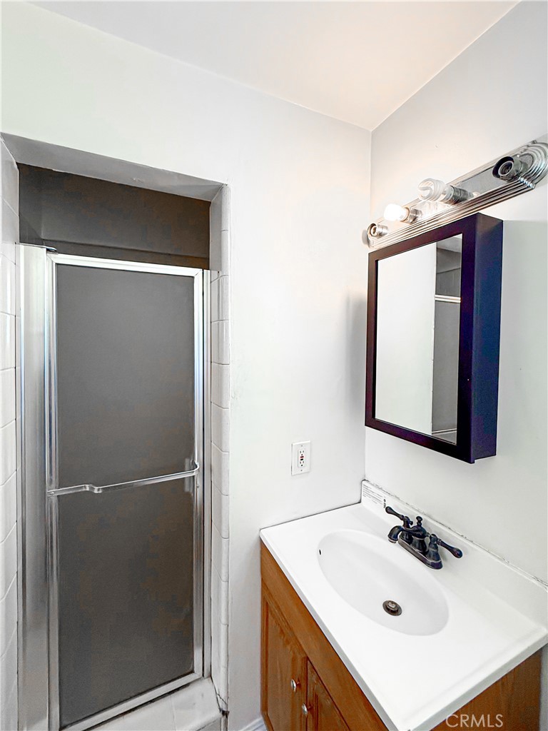 224 S Vernon Avenue