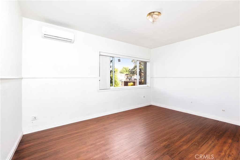 224 S Vernon Avenue