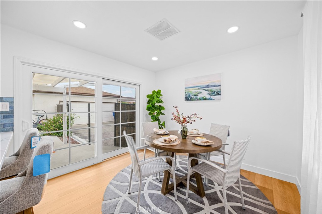 934 W Bonnie Brae Ct