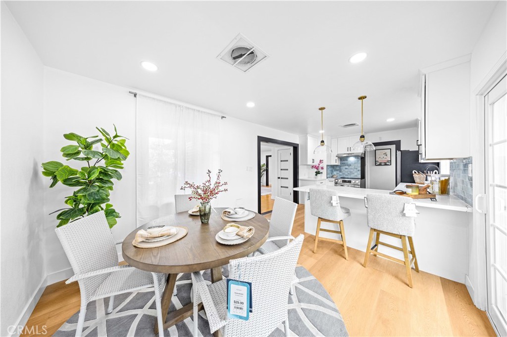 934 W Bonnie Brae Ct