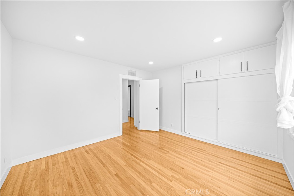 934 W Bonnie Brae Ct