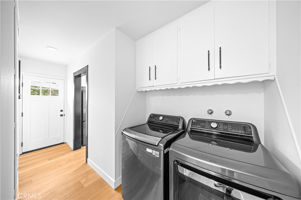 934 W Bonnie Brae Ct