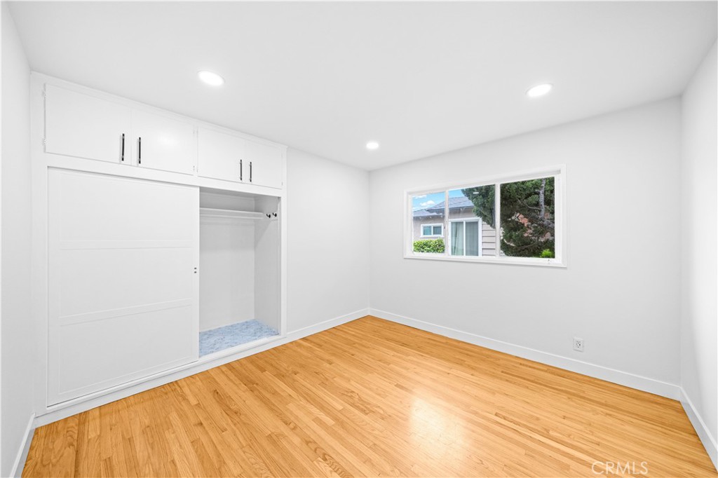 934 W Bonnie Brae Ct