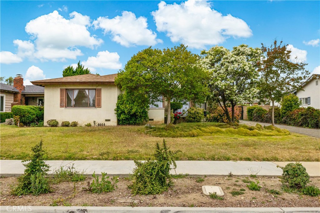 934 W Bonnie Brae Ct