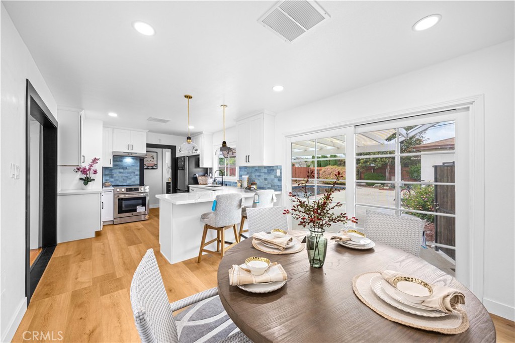 934 W Bonnie Brae Ct