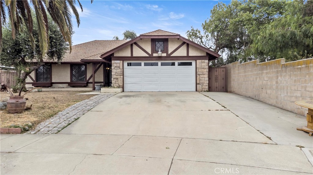 2919 S Caldwell Ave
