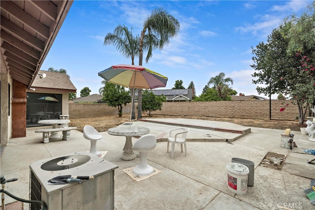 2919 S Caldwell Ave