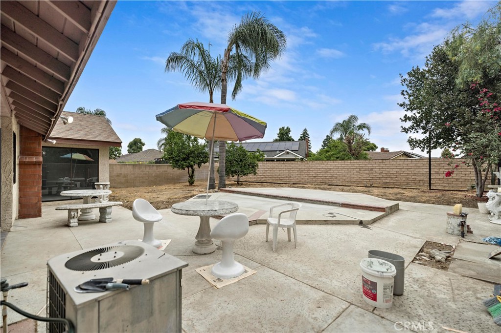 2919 S Caldwell Ave
