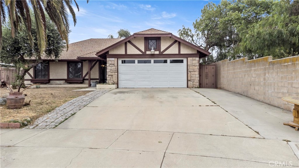 2919 S Caldwell Ave