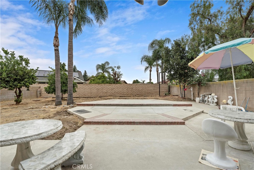2919 S Caldwell Ave
