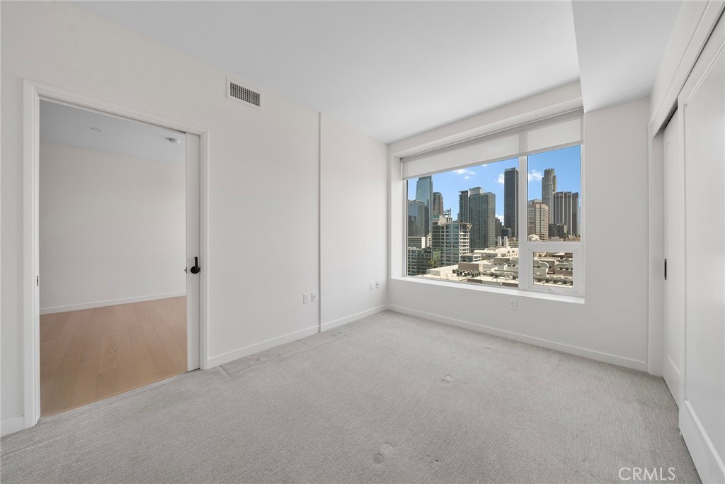 1050 S Grand Avenue 1208