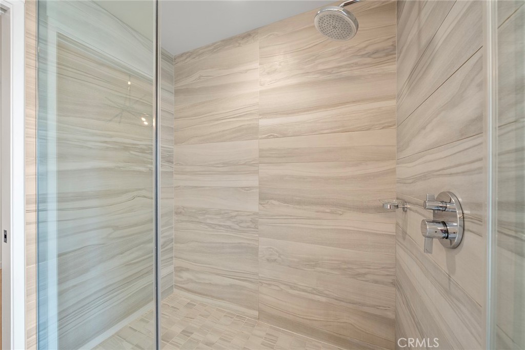 1050 S Grand Avenue 1208